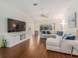 2537 Z3b VILLAGE OF HADLEY by REMAX Premier - 1