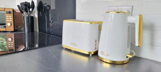 Luxury 2 Bedroom Home Dagenham - 1