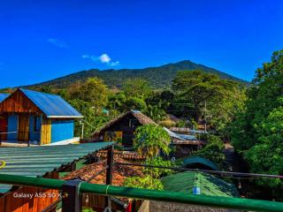 Lazy Crab Hostel - 4