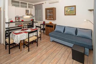 Apartments with parking space Pula - 23336 - 5