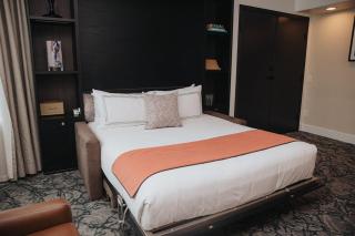 The Parker Hotel and Rooftop - Vancouver - 8