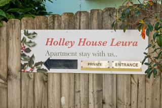 Holley House - Leura - 9