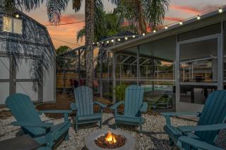 Breezy Pineapple Getaway - Largo - 2