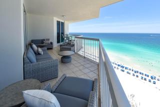 Silver Beach Towers W1606 - 1