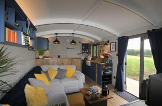 Top Farm Shepherds Lodge - Marsham - 7