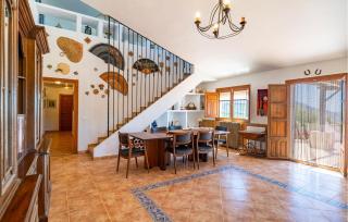 Stunning Home In Periana - Periana - 8
