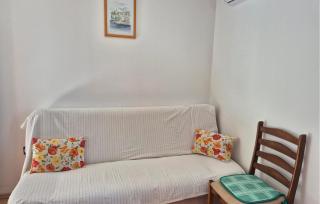 1 Bedroom Awesome Apartment In Selce - Selce - 6
