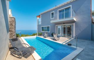 Awesome Home In Blato - 0
