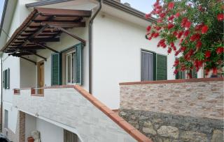 Beautiful Home In Corsanico - 3