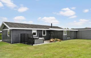 Gorgeous Home In Egernsund With Jacuzzi - Egernsund - 9