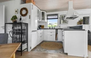 Gorgeous Home In Egernsund With Jacuzzi - Egernsund - 4