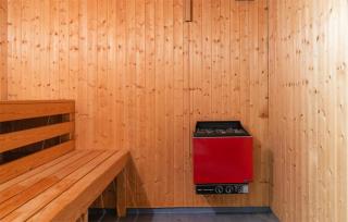 Beautiful Home In Bomstermåla With Sauna - Blomstermåla - 1