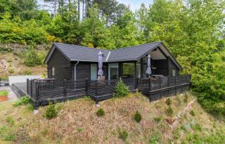 Beautiful Home In Ebeltoft With Kitchen - 0