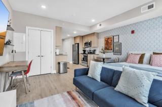 Floor To Ceiling Windows- Bridge Views - Studio - Filadelfia - 0