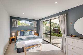 Village Close - prime location in Havelock North! - Havelock North - 7