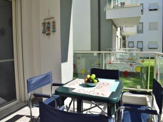 Relaxing 1-Bedroom Getaway with Pool - Lalzit Bay - 8