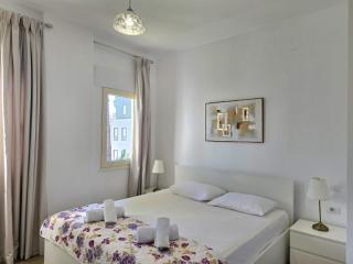 Modern Beachside Home with Dishwasher - Lalzit Bay - 7