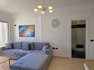 Beachfront Bliss in Durr s Walk to Sand - Durazzo - 2