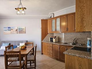 Coastal Comfort with Balcony Views - Saranda - 1