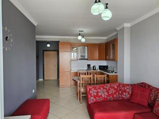Bright, Modern Retreat Steps from the Beach - Sarandë - 5