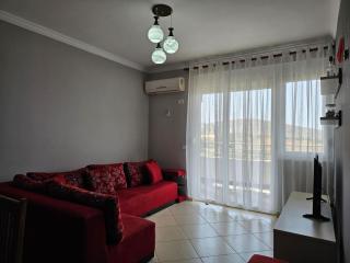 Bright, Modern Retreat Steps from the Beach - Sarandë - 4