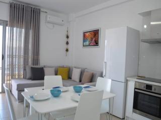 Seaside Charm Stylish Stay with Views - Sarandë - 2