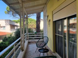 Upper-Floor Apartment in Gated Resort - Mullini i Danit - 1