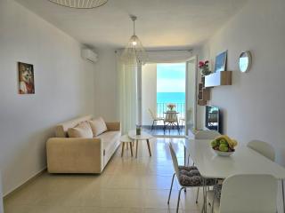Sophisticated Seaside Flat in Durr s - Durrës - 4