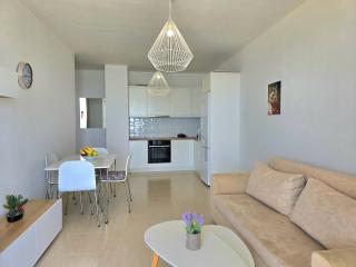 Sophisticated Seaside Flat in Durr s - Durrës - 9