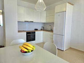 Sophisticated Seaside Flat in Durr s - Durrës - 8