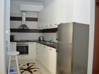Peaceful Coastal Retreat with Scenic Views - Sarandë - 8