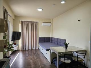 Seaside Serenity 1-Bedroom Apartment - Sarandë - 5