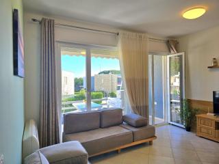 Bright apartment Near Oasis Beach - Lalzit Bay - 4