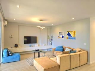 Comfortable apartment for six guests - Lalzit Bay - 0