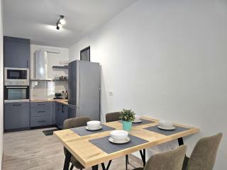 Cozy Seaside Apartment in Saranda - Sarandë - 2