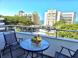 Modern Amenity-Rich Apartment in Durres - Golem - 8