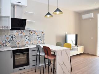 Compact & Cozy Beach Apartment - Lalzit Bay - 0
