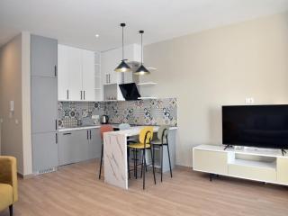 Compact & Cozy Beach Apartment - Lalzit Bay - 1