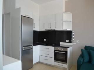 Bright Holiday Apartment with Balcony - Saranda - 7