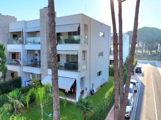 Relaxing Beachside Apartment for familes - Lalzit Bay - 2
