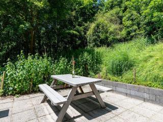 Authentic Family Retreat with Sauna - Vrouwenpolder - 5