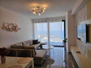 Bright seafront apartment for 3 guests - Vlorë - 0
