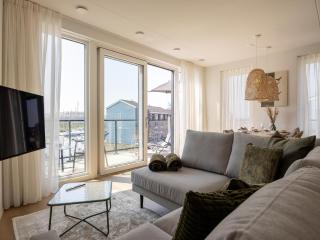 Chic Apartment Overlooking the Marina - Kortgene - 5