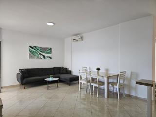 Bright Airy apartment with Stunning Views - Saranda - 1