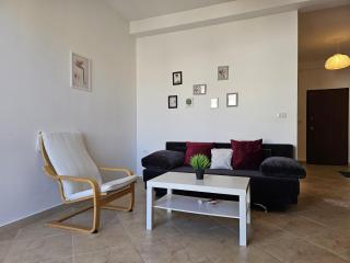 Scenic Stays with Space, Style & Simplicity - Sarandë - 0