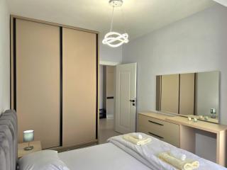 Chic Apartment with Balcony by the Adriatic - Golem - 6