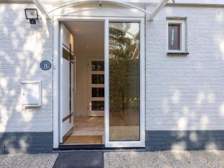 Holiday home near the Oosterschelde beach - Kamperland - 4