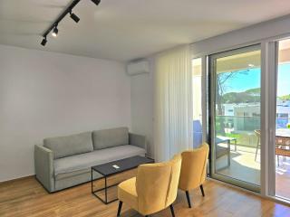 Modern apartment near beach - Lalzit Bay - 4