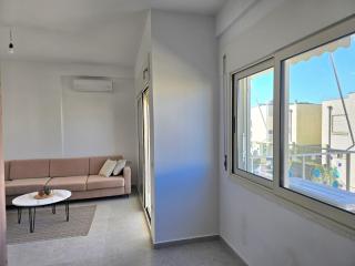 Staycation Goals Bright & Breezy apartment - Polisi i Vogël - 2