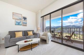 Escape to Mountain View Condo,Near Beach with Parking - Honolulu - 0